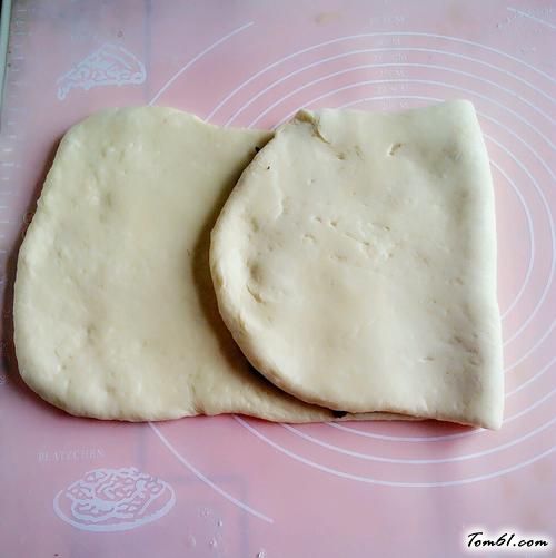 【豆沙辫子吐司】