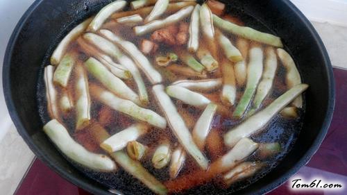 【五花肉芸豆焖面】