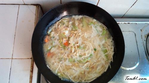 【丝瓜豆腐皮鸡蛋面】