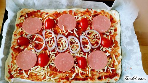 【薄底火腿披萨】