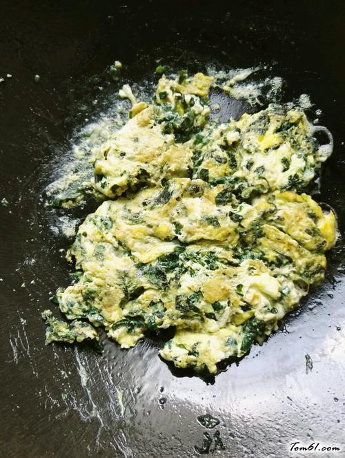 【紫苏鸡蛋炒米饭】