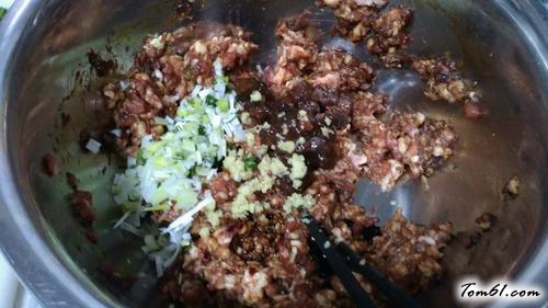 【猪肉茴香馅包子】