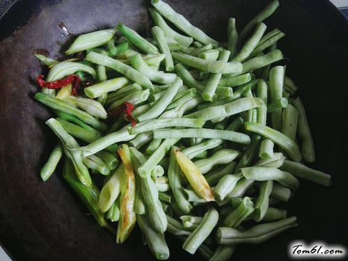 【豆角土豆素卤面】