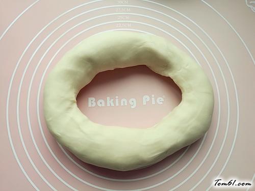 【茴香馅蝴蝶花式蒸饺】