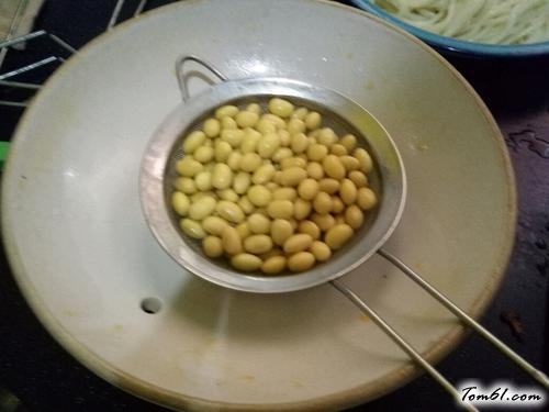 【腊肠肉酱面】