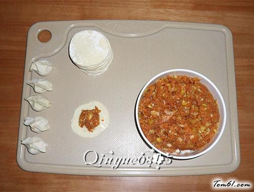 【胡萝卜羊肉馅饺子】