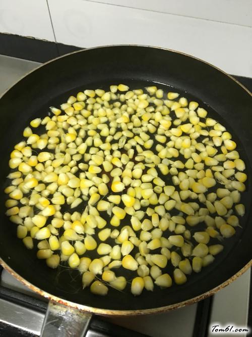 【玉米火腿肠批萨】