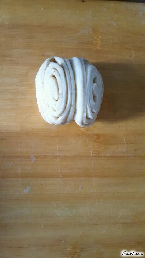 【葱油椒盐花卷】