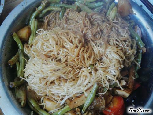 【豆角土豆素卤面】