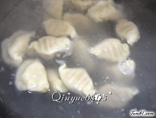 【胡萝卜羊肉馅饺子】