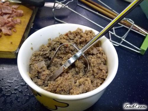 【腊肠肉酱面】