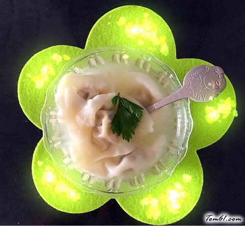 【鲜虾香芹馄饨】