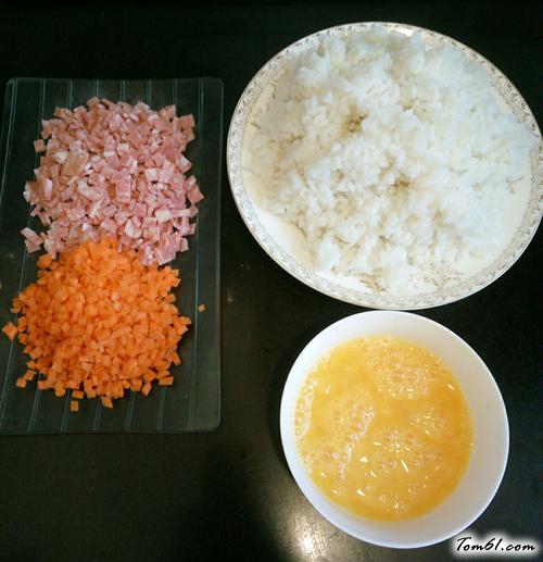 【培根炒饭】