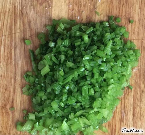 【鲜虾香芹馄饨】