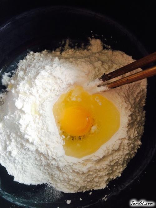 【羊肉香椿水饺】