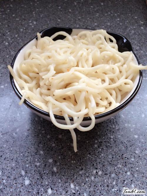 【西红柿鸡蛋炒面】