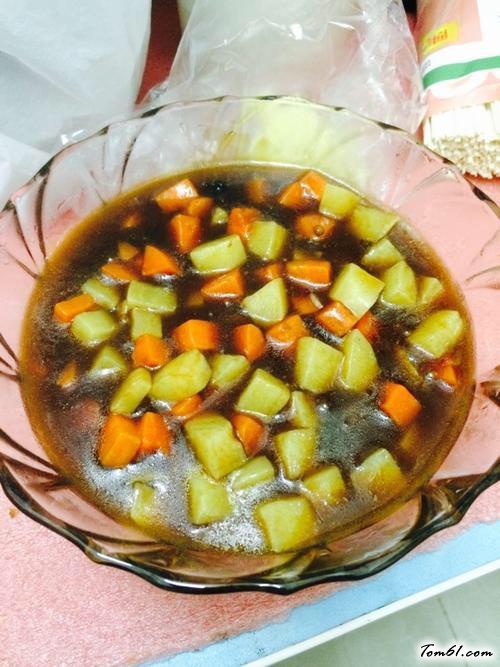 【土豆红萝卜打卤面】