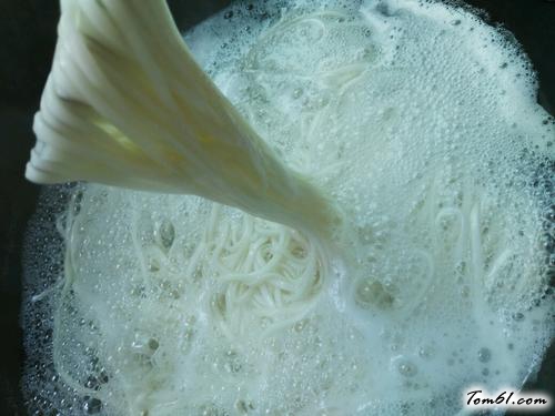 【爱心早餐之鸡蛋面】