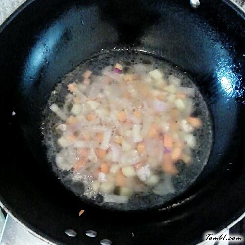 【咖喱鸡肉盖浇饭】