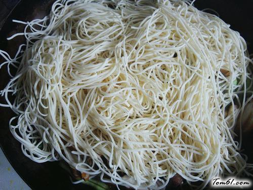 【豆角土豆素卤面】