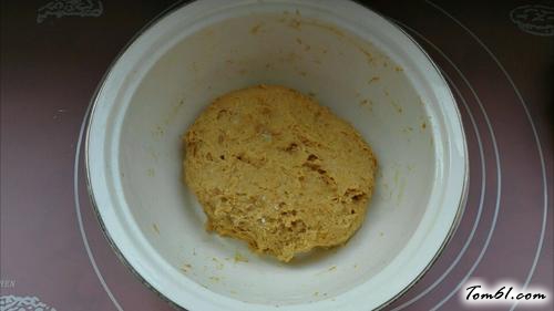 【金灿灿全麦南瓜花卷】