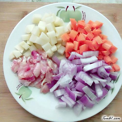 【咖喱鸡肉盖浇饭】