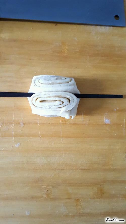 【葱油椒盐花卷】