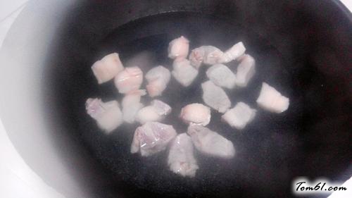 【五花肉芸豆焖面】