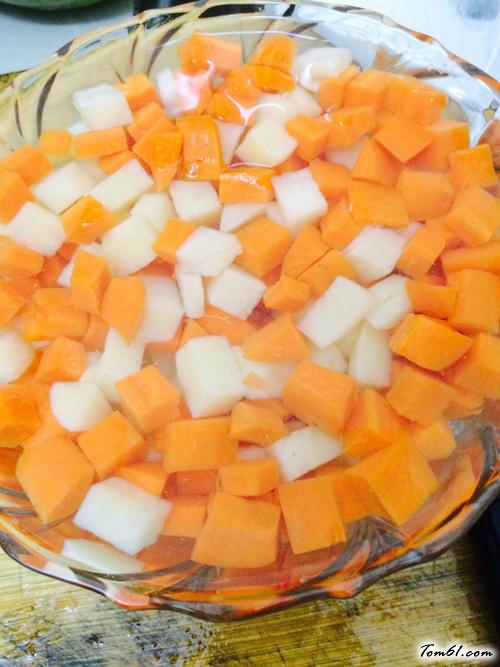 【土豆红萝卜打卤面】