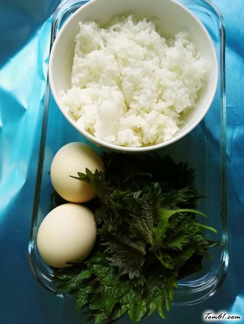 【紫苏鸡蛋炒米饭】