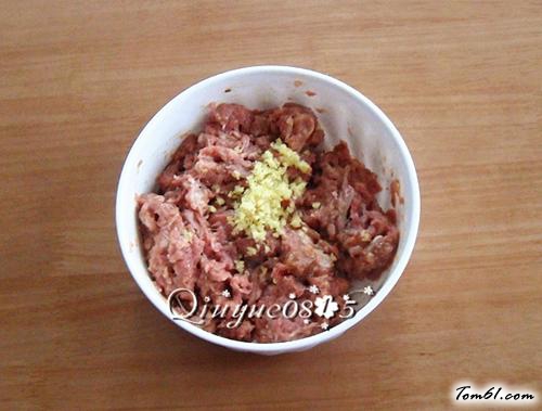 【胡萝卜羊肉馅饺子】