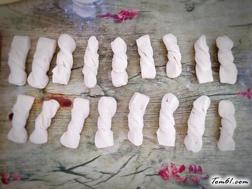 【白面麻花卷】