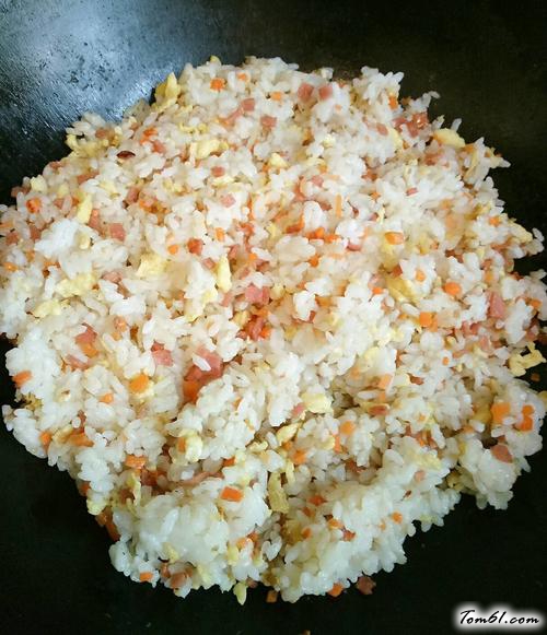 【培根炒饭】