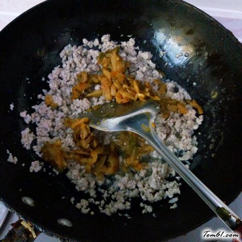 【榨菜肉沫面】