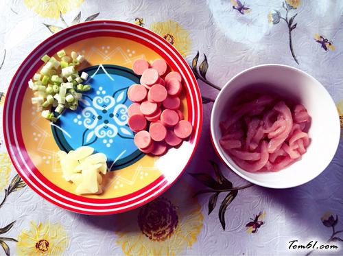 【卷心菜炒螺旋面】