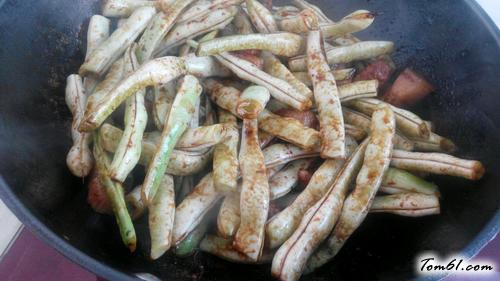 【五花肉芸豆焖面】