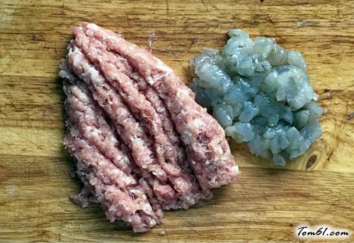 【鲜虾香芹馄饨】