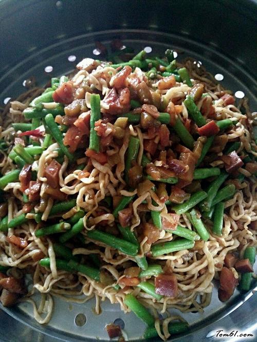 【豆角卤面】