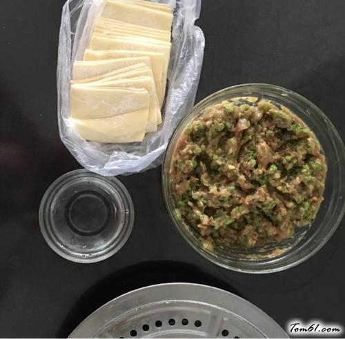 【鲜虾香芹馄饨】