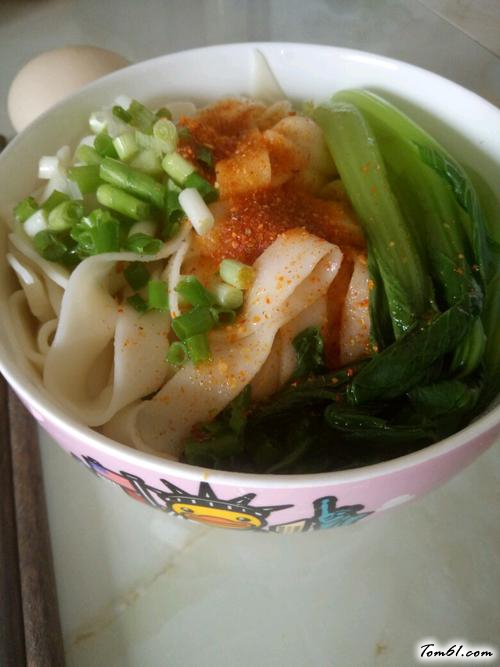 【陕西油泼扯面】