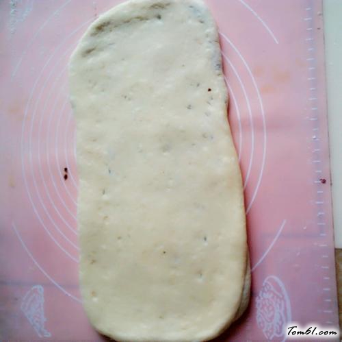 【豆沙辫子吐司】