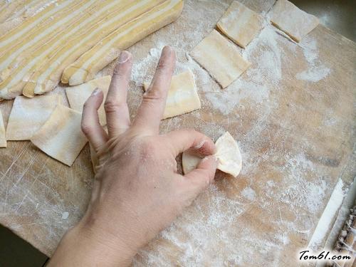 【胡萝卜双色蝴蝶面】