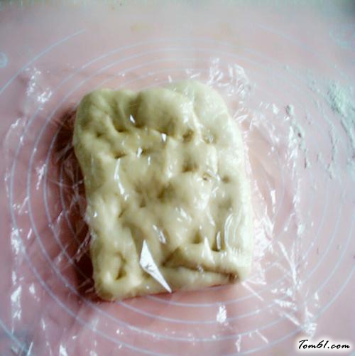 【豆沙辫子吐司】