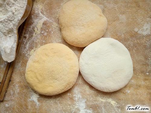 【胡萝卜双色蝴蝶面】