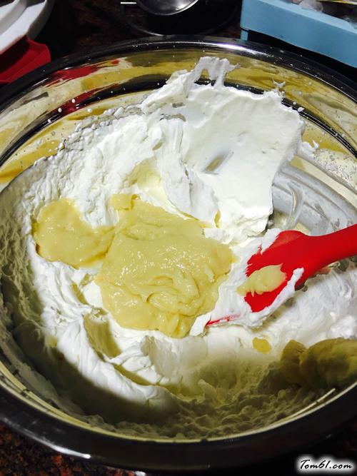 【芒果夹心蛋糕】