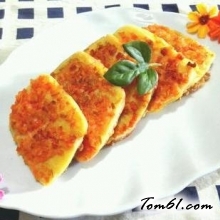 胡萝卜鸡蛋馒头片的做法