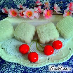 红酒蔓越莓冰皮月饼的做法