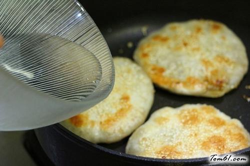 【牛肉洋葱胡萝卜馅饼】