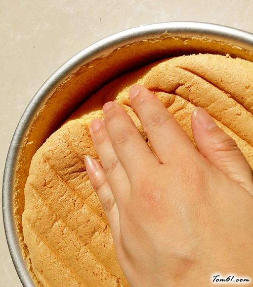 【八寸戚风蛋糕】