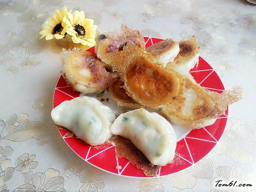 【韭菜鸡蛋水煎包】